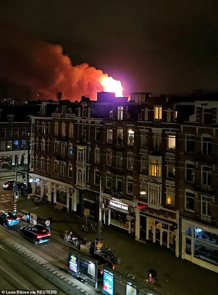 Tragedy and Chaos Mark New Year Celebrations in Netherlands as Investigation into Fatalities and Violence Unfolds