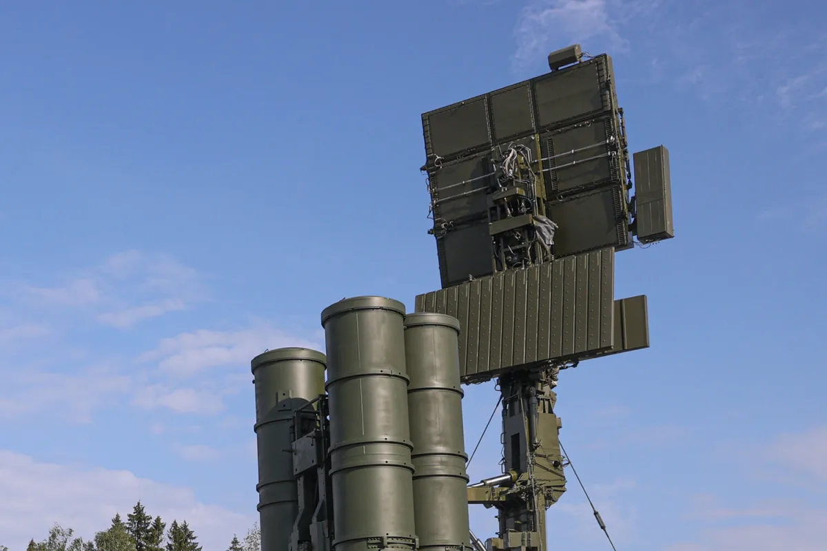 Russian Air Defense Systems Intercept 21 Ukrainian Drones in Four Regions Amid Escalating Drone Warfare