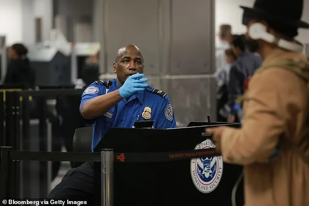 From 3-Hour Delays to 11 Minutes: Houston Airport Eases After Weekend Chaos, but Travelers Remain Anxious