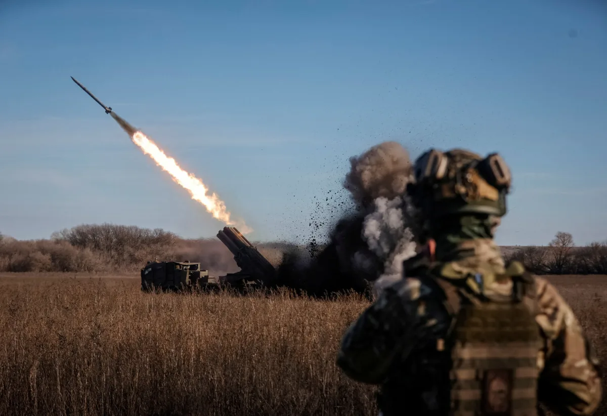 Ukrainian Artillery Strike Hits Russia's Bryansk Region, Governor Reports Damage to Buildings and Facilities