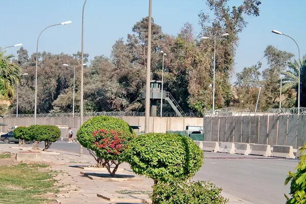 Shiite Militias Extend Ceasefire on U.S. Embassy Attacks, Tensions Remain Unresolved