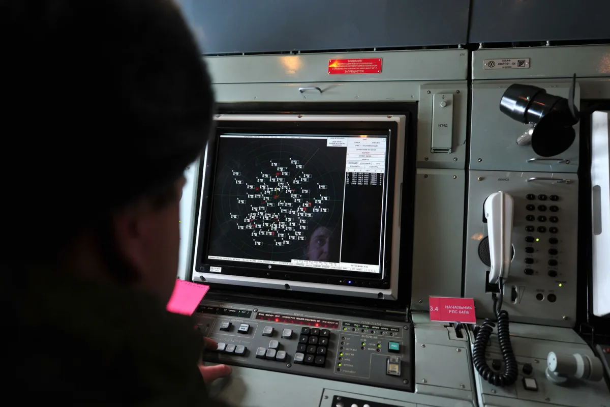 Russia's Smolensk Region Experiences Explosions Amid Reports of Air Defense Engagement
