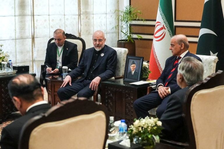 Iran refuses US talks in Pakistan, jeopardizing fragile ceasefire before deadline.